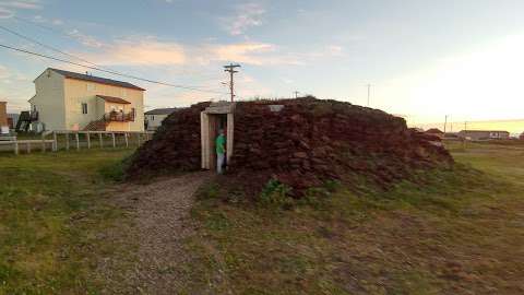 Inuvialuit Igluryuaq (Traditional Sod Houses)